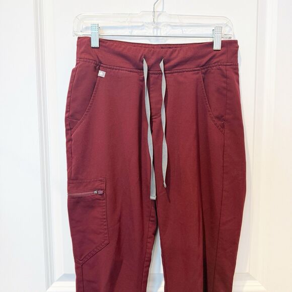 Figs Womens Burgundy Zamora Jogger Scrub Pants Size X Small Petite Workwear - Picture 2 of 8